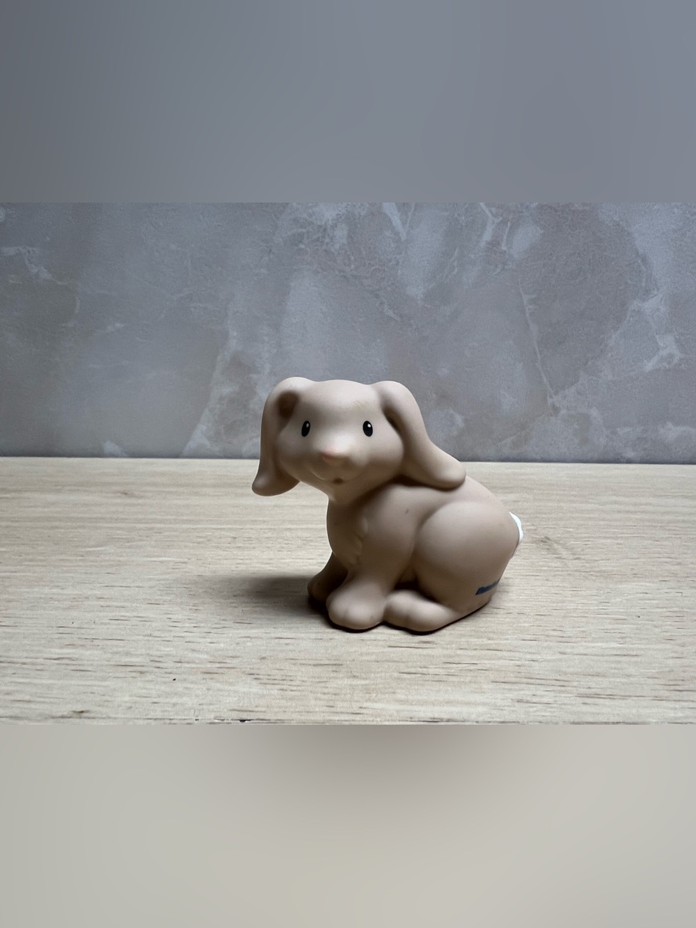 🐰 Fisher-Price Little People Bunny Rabbit Figure – 2012